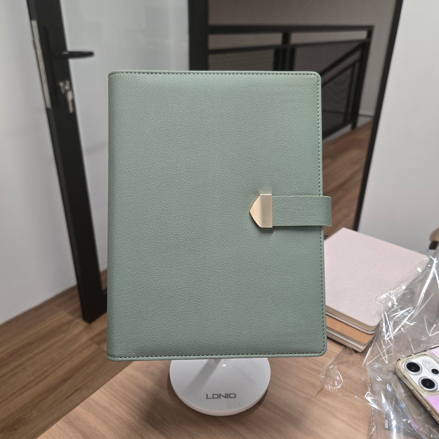 DMA-251 Shield Organizer