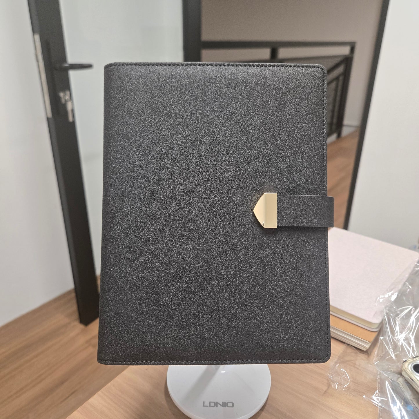 DMA-251 Shield Organizer